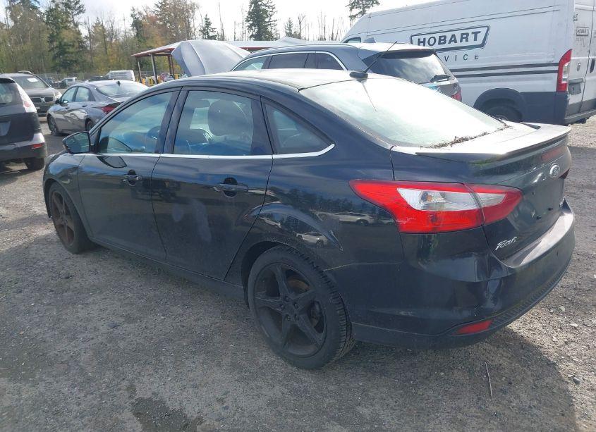 Photo 3 of 2013 Ford Focus TITANIUM (VIN 1FADP3J23DL335990)