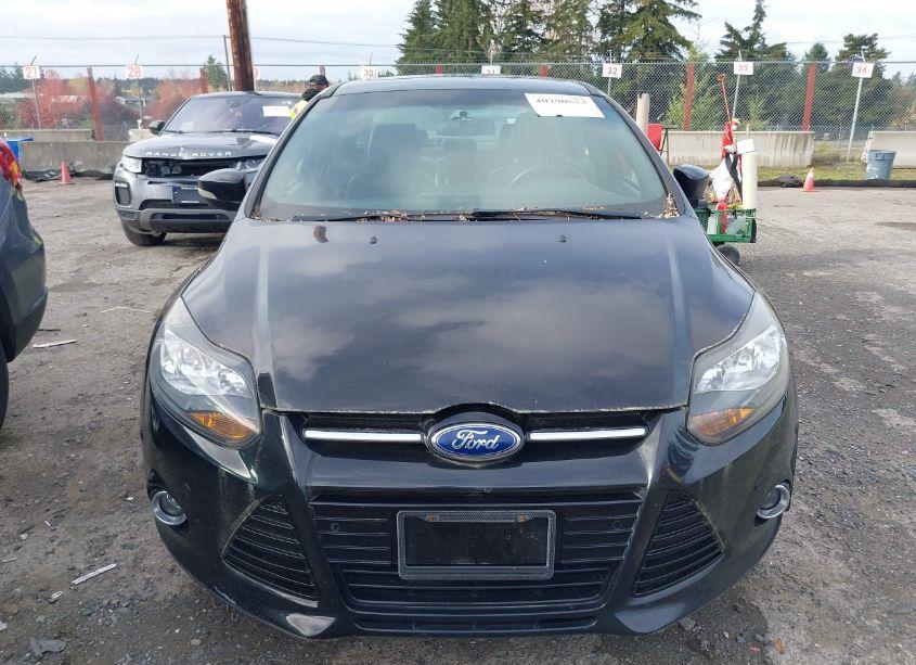 Photo 6 of 2013 Ford Focus TITANIUM (VIN 1FADP3J23DL335990)