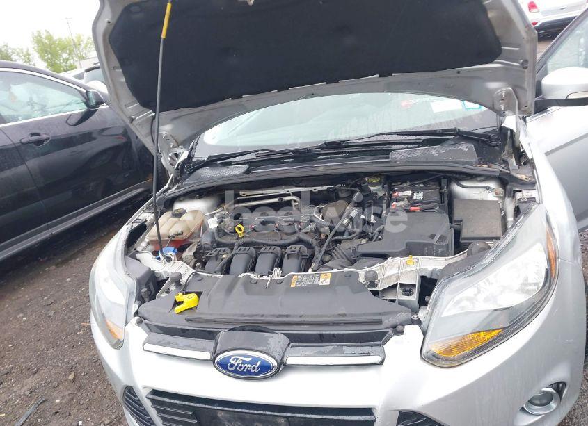 Photo 10 of 2014 Ford Focus TITANIUM (VIN 1FADP3J23EL286078)