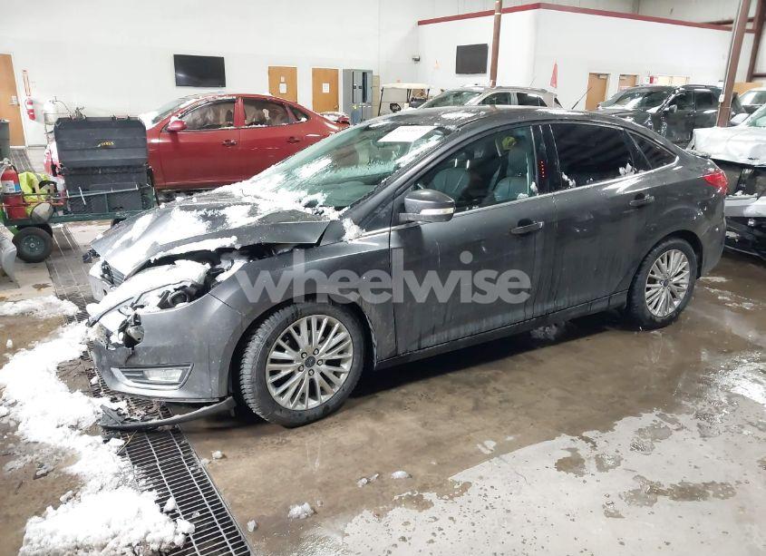 Photo 2 of 2015 Ford Focus TITANIUM (VIN 1FADP3J23FL305617)