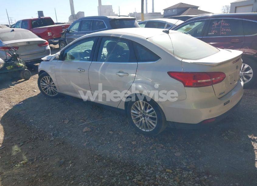 Photo 3 of 2015 Ford Focus TITANIUM (VIN 1FADP3J23FL383637)