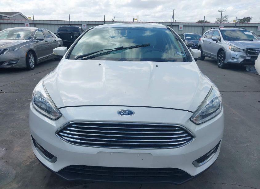 Photo 12 of 2018 Ford Focus TITANIUM (VIN 1FADP3J23JL288231)