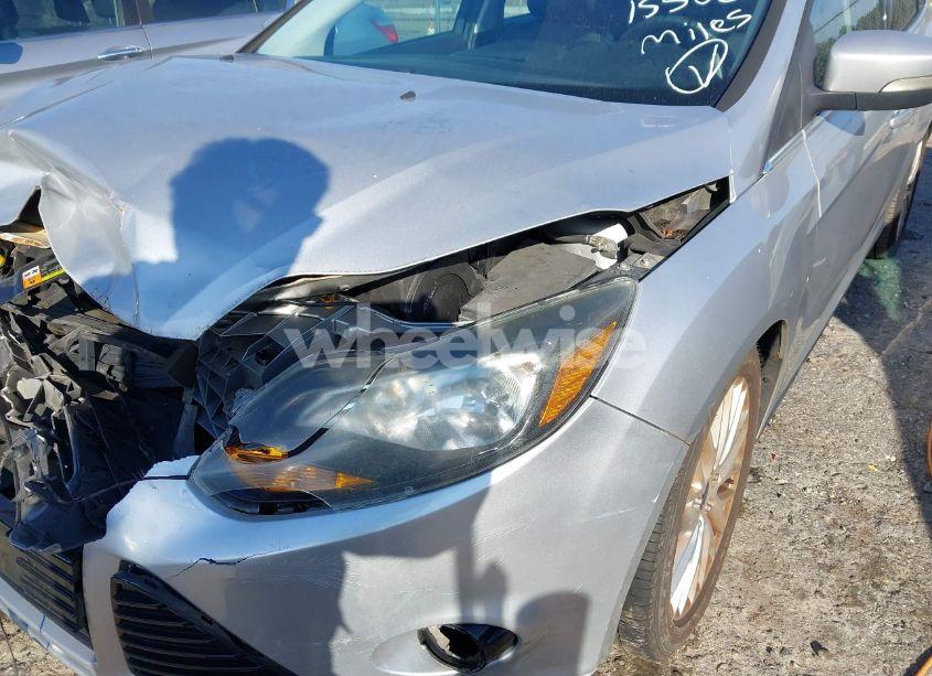 Photo 12 of 2013 Ford Focus TITANIUM (VIN 1FADP3J24DL155272)