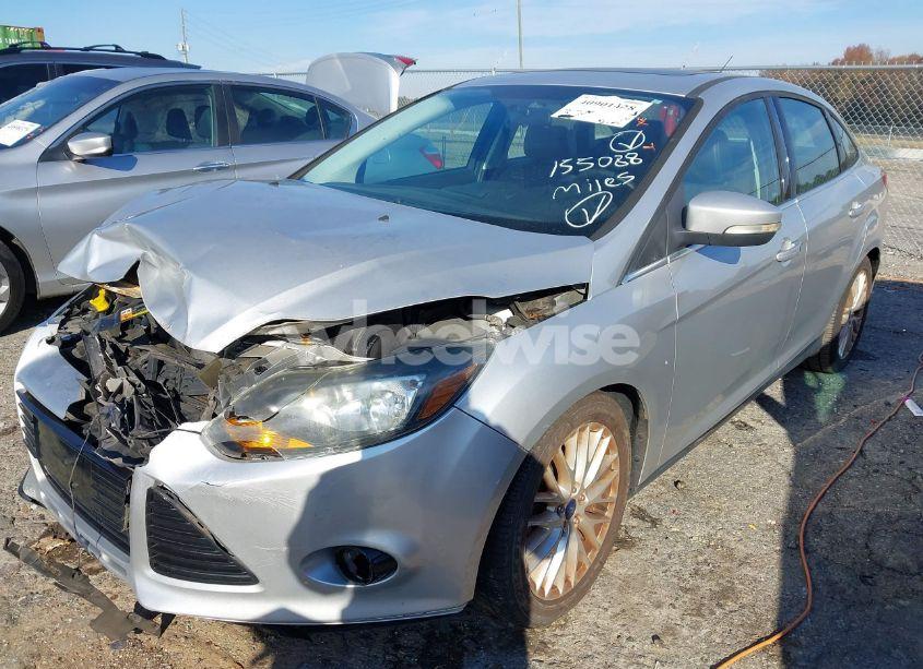 Photo 2 of 2013 Ford Focus TITANIUM (VIN 1FADP3J24DL155272)