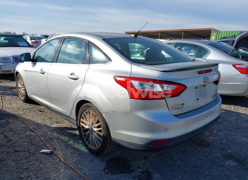 Photo 3 of 2013 Ford Focus TITANIUM (VIN 1FADP3J24DL155272)