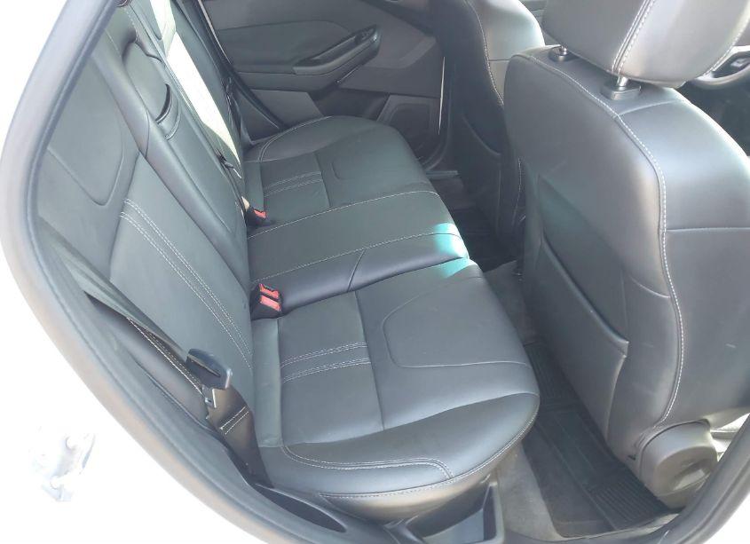 Photo 8 of 2013 Ford Focus TITANIUM (VIN 1FADP3J24DL200162)