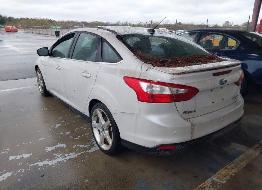 Photo 3 of 2013 Ford Focus TITANIUM (VIN 1FADP3J24DL263200)