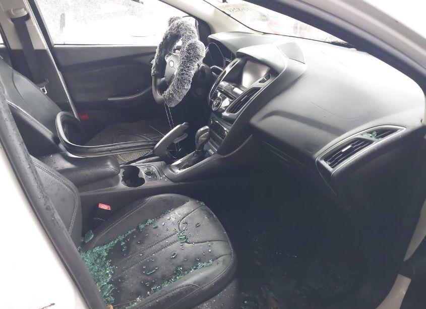 Photo 5 of 2013 Ford Focus TITANIUM (VIN 1FADP3J24DL263200)