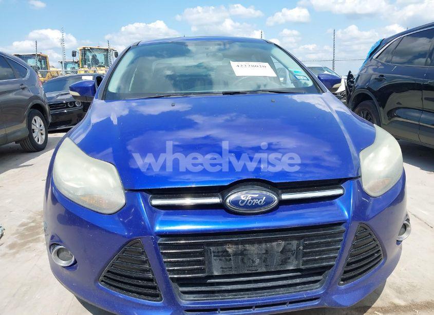 Photo 12 of 2013 Ford Focus TITANIUM (VIN 1FADP3J24DL280689)