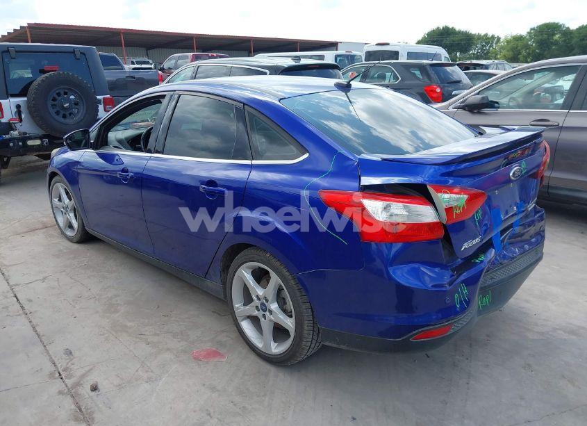 Photo 3 of 2013 Ford Focus TITANIUM (VIN 1FADP3J24DL280689)