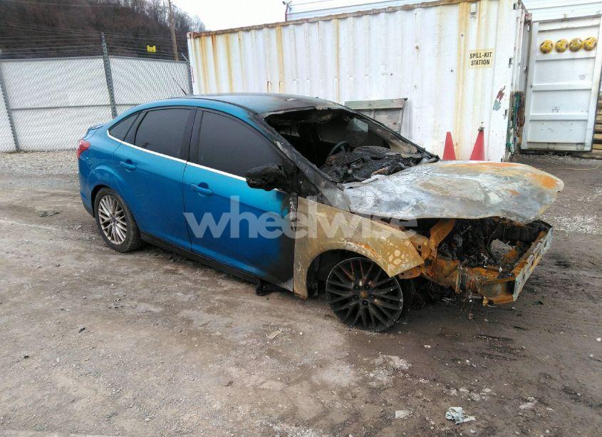 2014 Ford Focus TITANIUM (VIN 1FADP3J24EL115534) main photo