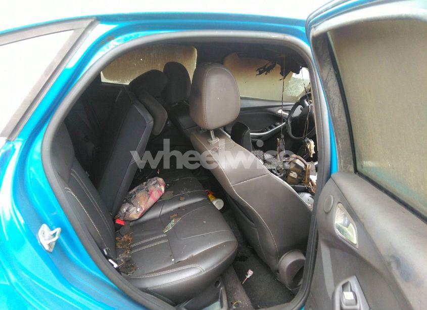 Photo 8 of 2014 Ford Focus TITANIUM (VIN 1FADP3J24EL115534)