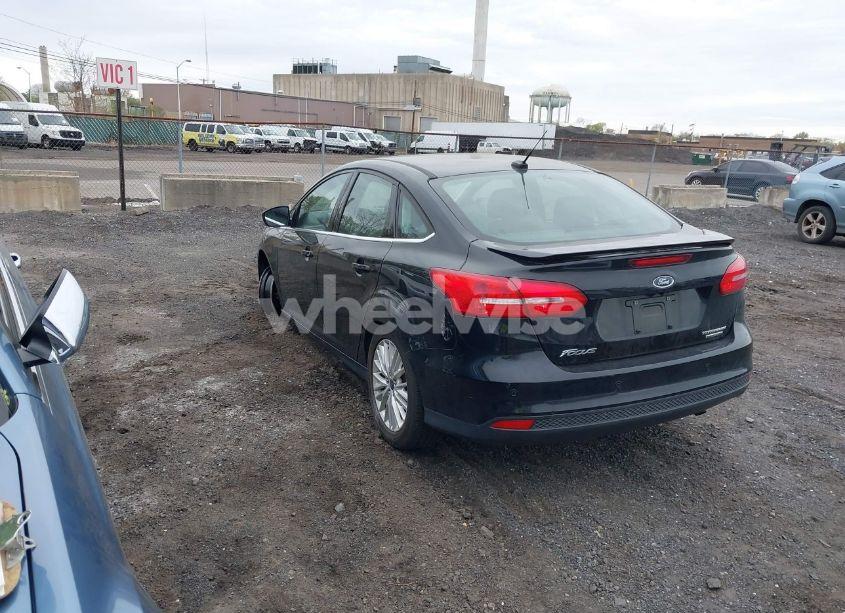 Photo 3 of 2016 Ford Focus TITANIUM (VIN 1FADP3J24GL224370)
