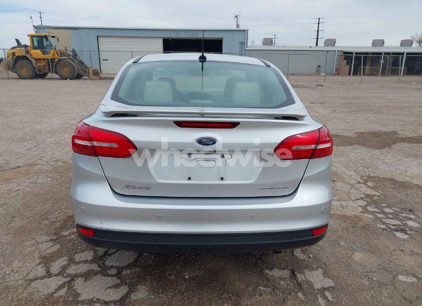 Photo 16 of 2017 Ford Focus TITANIUM (VIN 1FADP3J24HL229702)