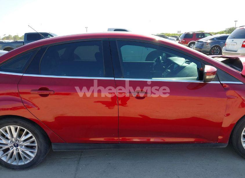 Photo 14 of 2017 Ford Focus TITANIUM (VIN 1FADP3J24HL244488)