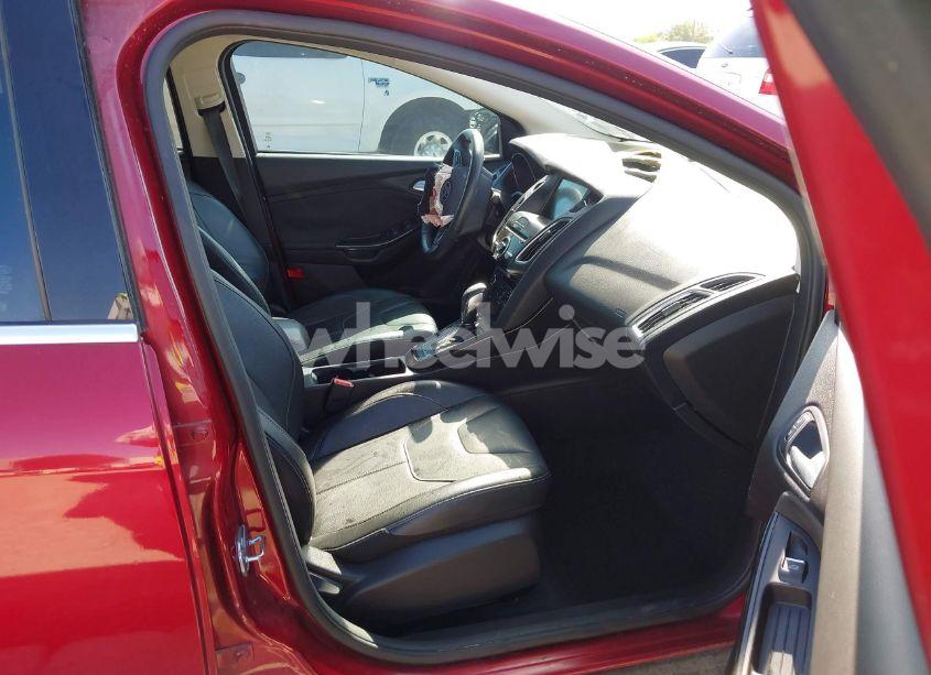 Photo 5 of 2017 Ford Focus TITANIUM (VIN 1FADP3J24HL244488)