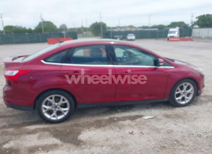 Photo 13 of 2013 Ford Focus TITANIUM (VIN 1FADP3J25DL245384)