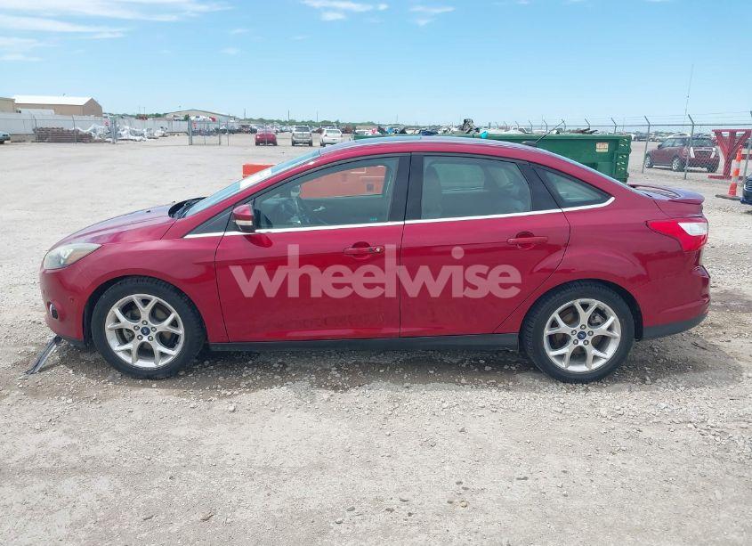 Photo 14 of 2013 Ford Focus TITANIUM (VIN 1FADP3J25DL245384)