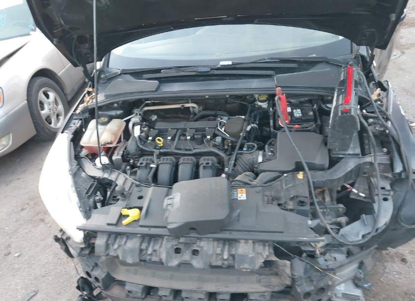 Photo 10 of 2015 Ford Focus TITANIUM (VIN 1FADP3J25FL230712)