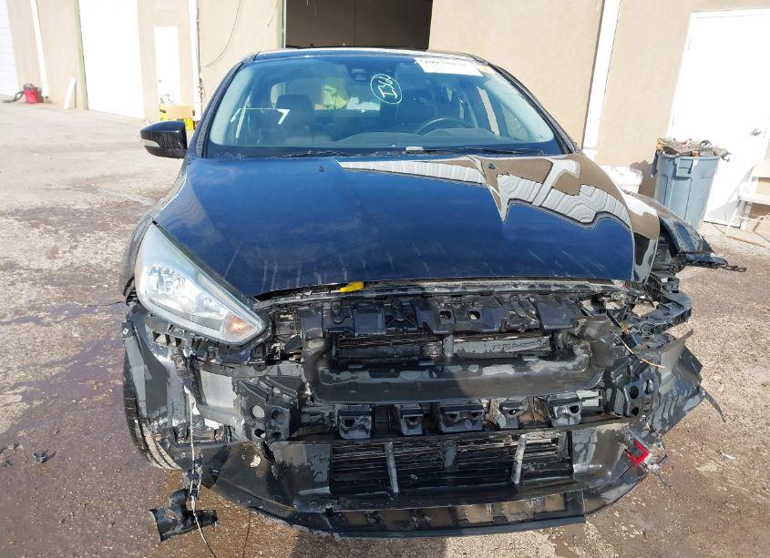 Photo 13 of 2015 Ford Focus TITANIUM (VIN 1FADP3J25FL230712)