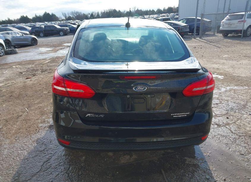 Photo 17 of 2015 Ford Focus TITANIUM (VIN 1FADP3J25FL230712)