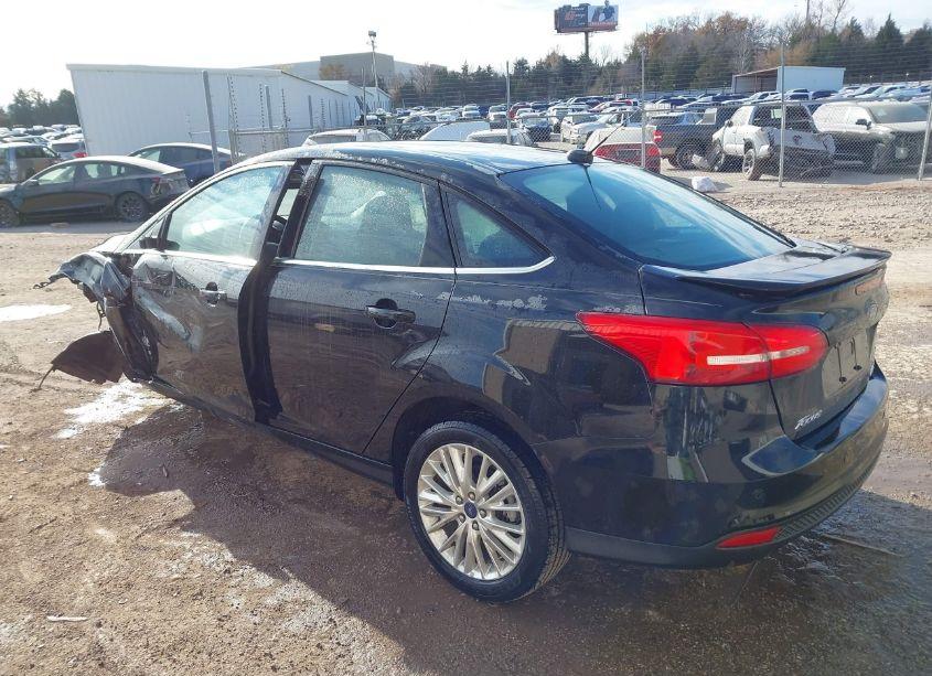 Photo 3 of 2015 Ford Focus TITANIUM (VIN 1FADP3J25FL230712)