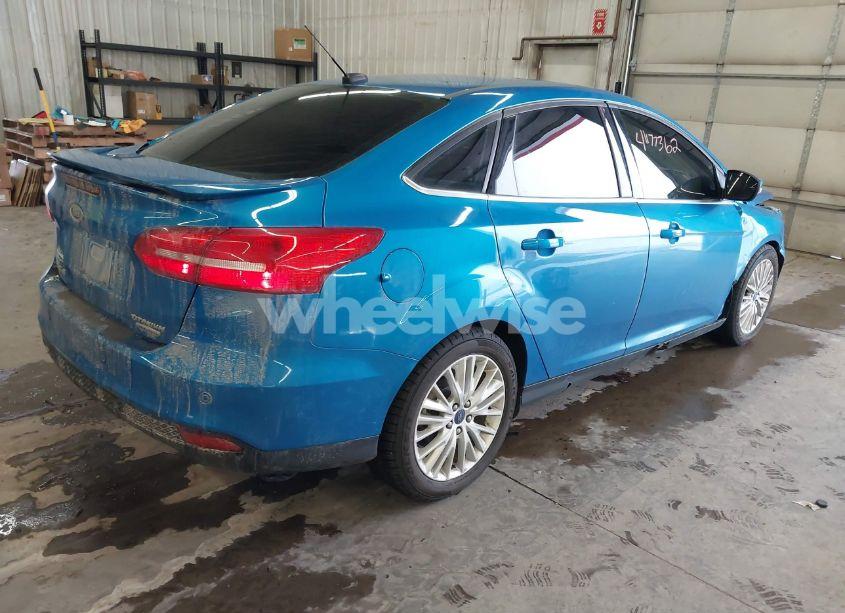 Photo 4 of 2015 Ford Focus TITANIUM (VIN 1FADP3J25FL248689)