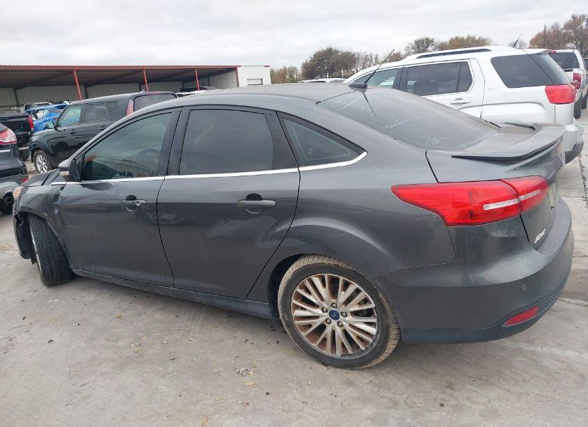 Photo 14 of 2015 Ford Focus TITANIUM (VIN 1FADP3J25FL374552)