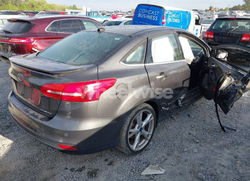 Photo 4 of 2016 Ford Focus TITANIUM (VIN 1FADP3J25GL282293)