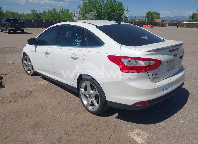 Photo 3 of 2013 Ford Focus TITANIUM (VIN 1FADP3J26DL116120)