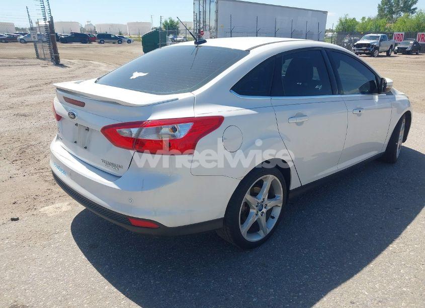 Photo 4 of 2013 Ford Focus TITANIUM (VIN 1FADP3J26DL116120)