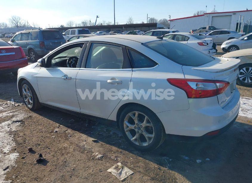 Photo 14 of 2013 Ford Focus TITANIUM (VIN 1FADP3J26DL324076)