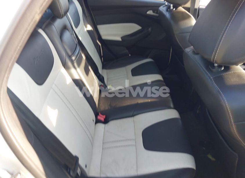 Photo 8 of 2013 Ford Focus TITANIUM (VIN 1FADP3J26DL324076)