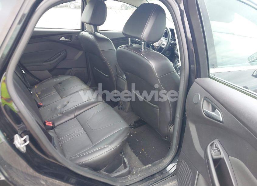 Photo 8 of 2014 Ford Focus TITANIUM (VIN 1FADP3J26EL316979)