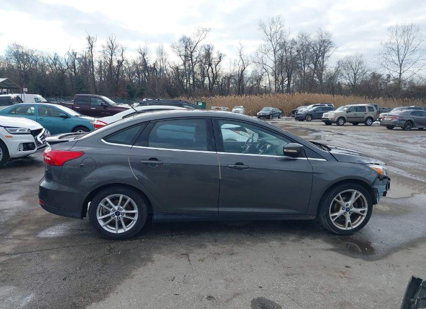Photo 14 of 2015 Ford Focus TITANIUM (VIN 1FADP3J26FL286383)