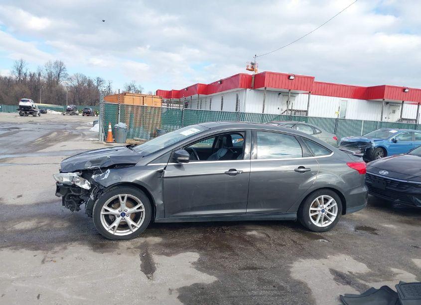 Photo 15 of 2015 Ford Focus TITANIUM (VIN 1FADP3J26FL286383)