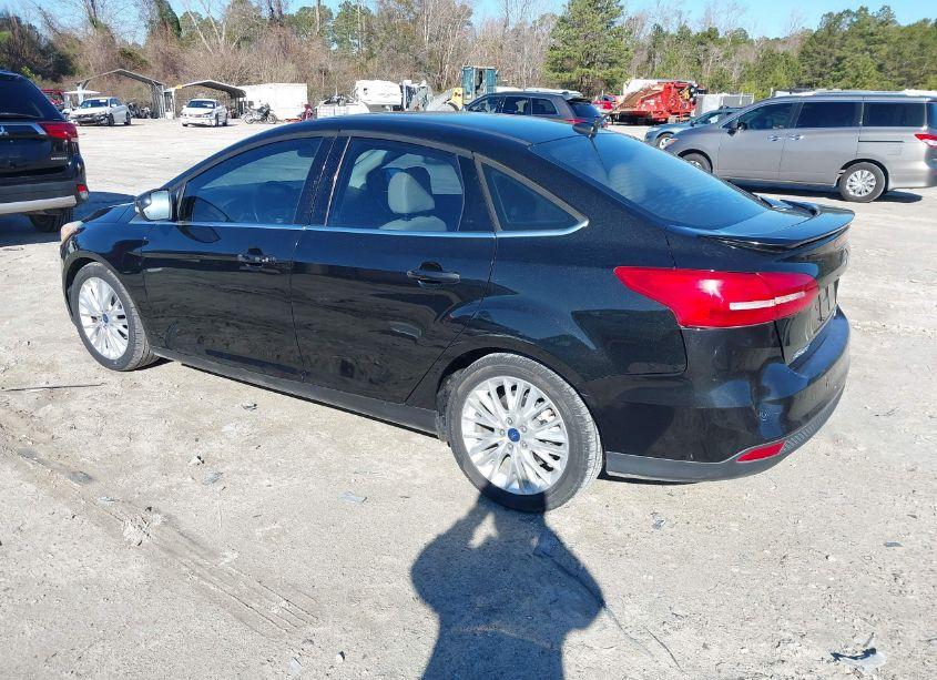 Photo 3 of 2015 Ford Focus TITANIUM (VIN 1FADP3J26FL333251)