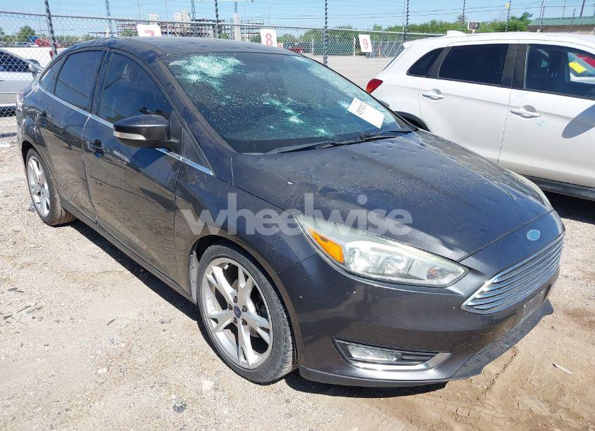 2015 Ford Focus TITANIUM (VIN 1FADP3J26FL334044) main photo