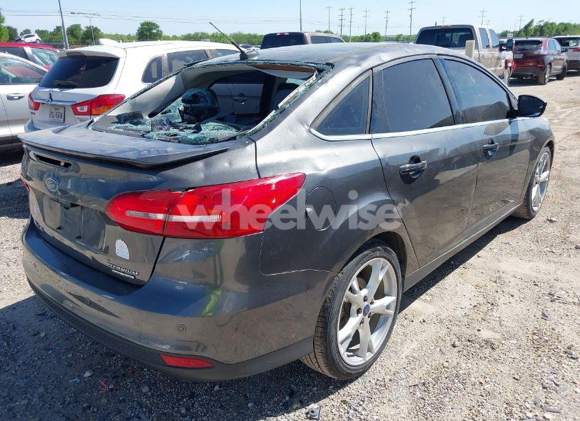 Photo 4 of 2015 Ford Focus TITANIUM (VIN 1FADP3J26FL334044)