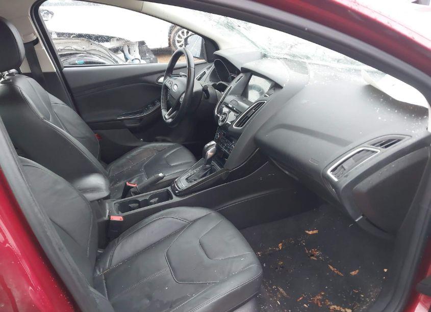Photo 5 of 2016 Ford Focus TITANIUM (VIN 1FADP3J26GL224886)
