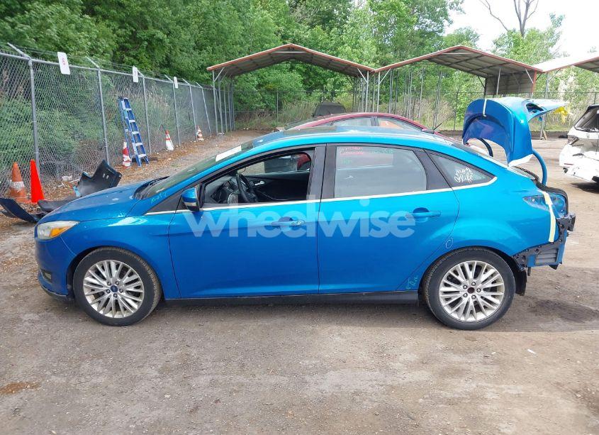 Photo 15 of 2017 Ford Focus TITANIUM (VIN 1FADP3J26HL221570)