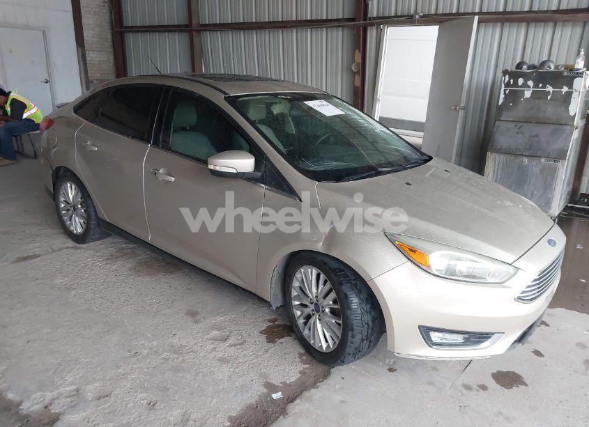 2017 Ford Focus TITANIUM (VIN 1FADP3J26HL279839) main photo