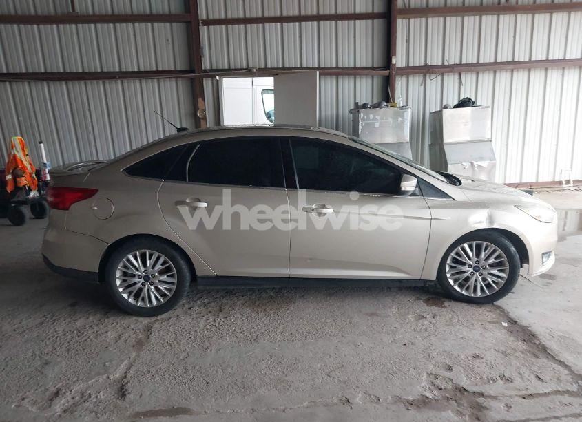 Photo 13 of 2017 Ford Focus TITANIUM (VIN 1FADP3J26HL279839)