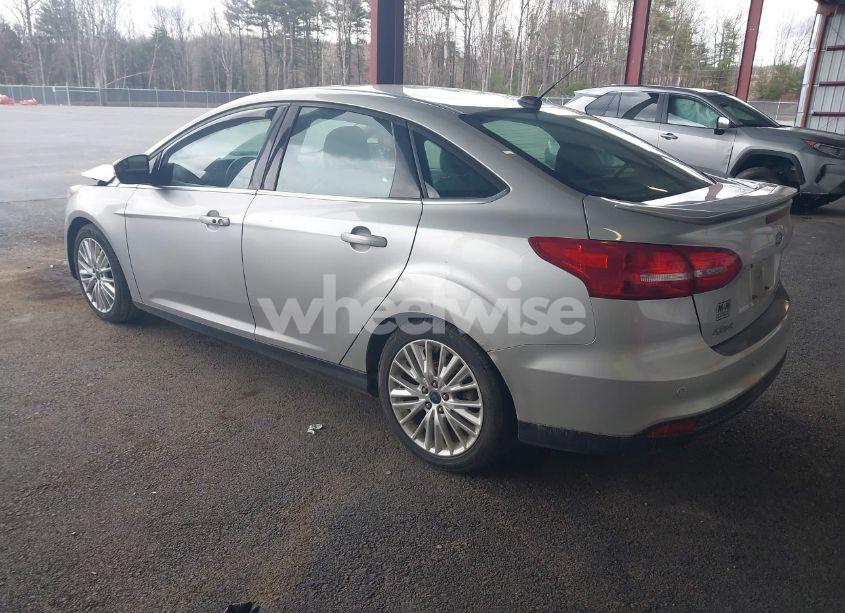 Photo 3 of 2017 Ford Focus TITANIUM (VIN 1FADP3J26HL335777)