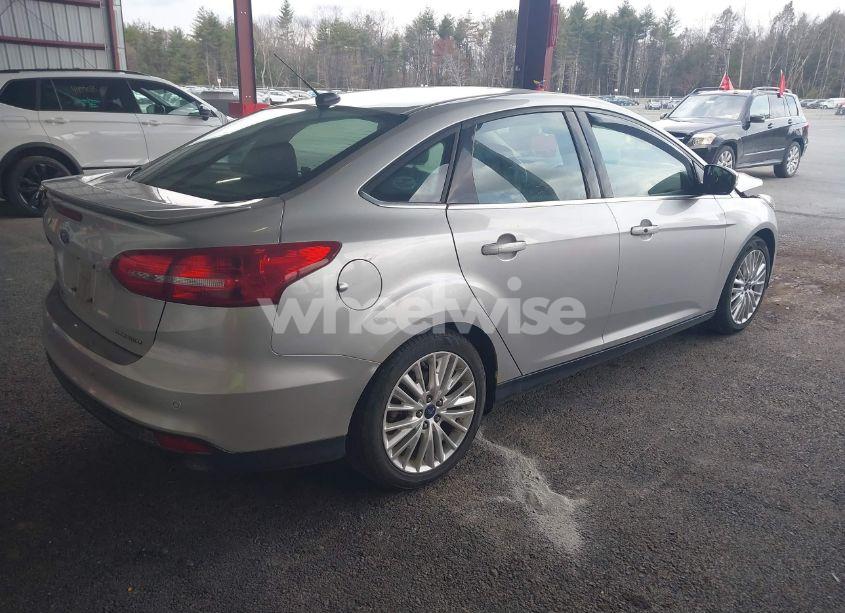 Photo 4 of 2017 Ford Focus TITANIUM (VIN 1FADP3J26HL335777)