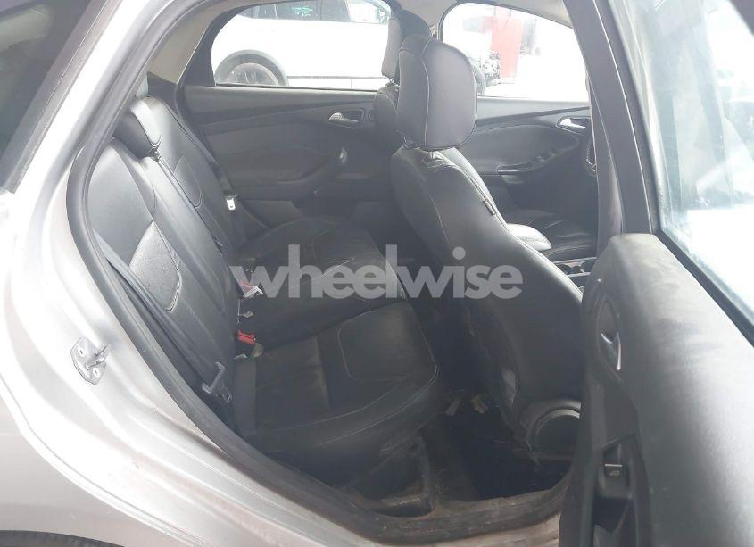 Photo 8 of 2017 Ford Focus TITANIUM (VIN 1FADP3J26HL335777)