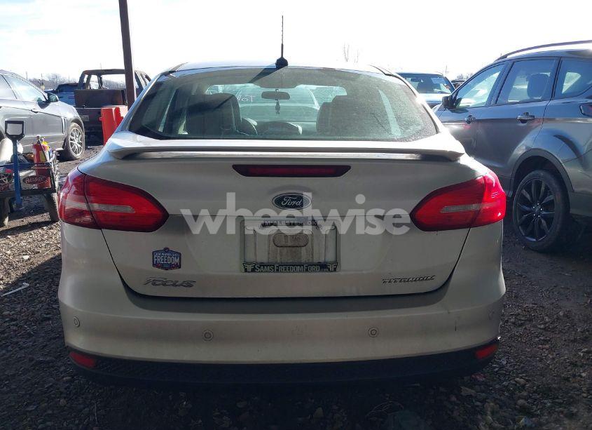 Photo 17 of 2018 Ford Focus TITANIUM (VIN 1FADP3J26JL288269)