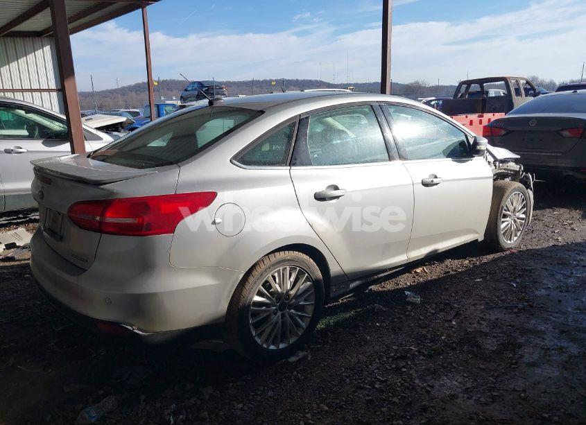 Photo 4 of 2018 Ford Focus TITANIUM (VIN 1FADP3J26JL288269)