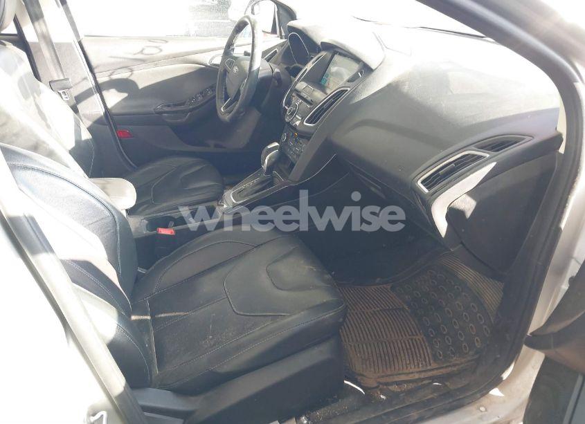 Photo 5 of 2018 Ford Focus TITANIUM (VIN 1FADP3J26JL288269)