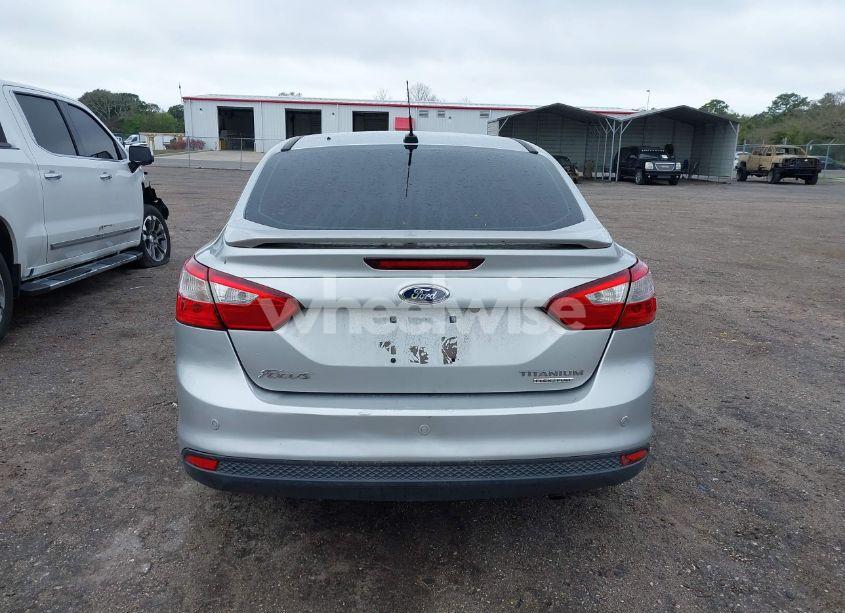 Photo 16 of 2013 Ford Focus TITANIUM (VIN 1FADP3J27DL338634)